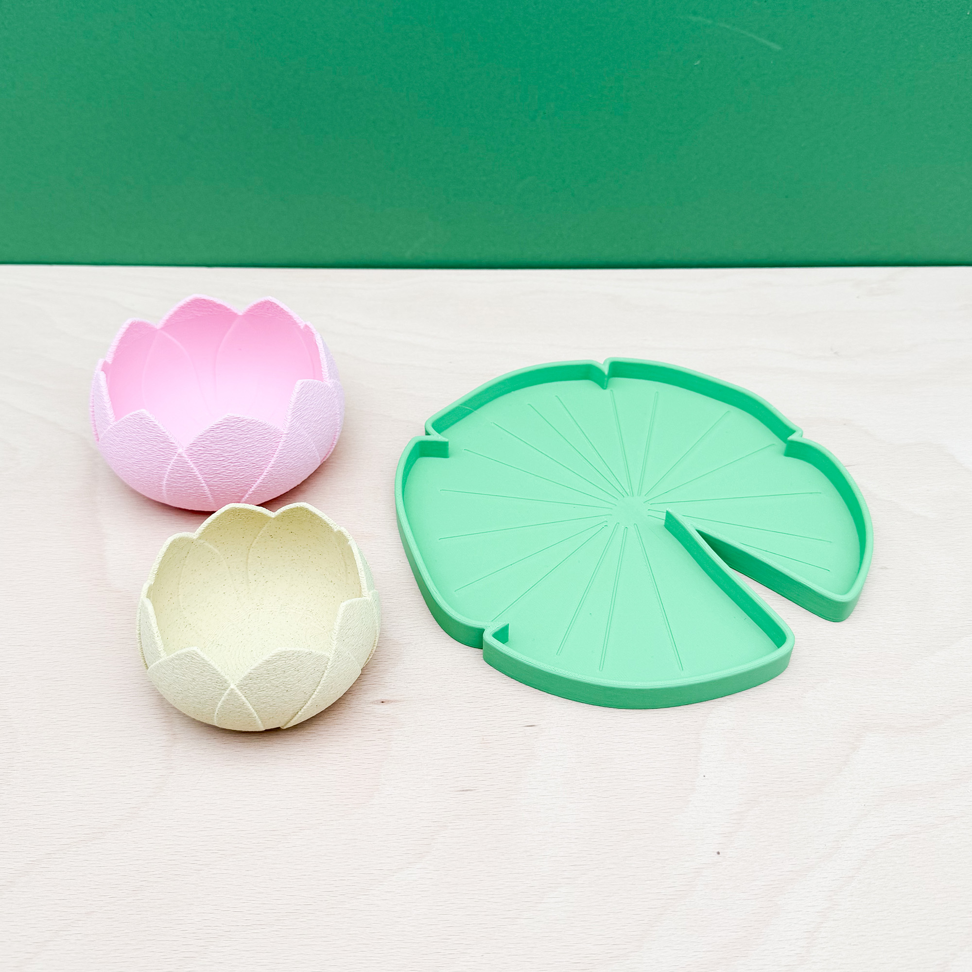 Lotusblüten Spielset mit Seerosenblatt