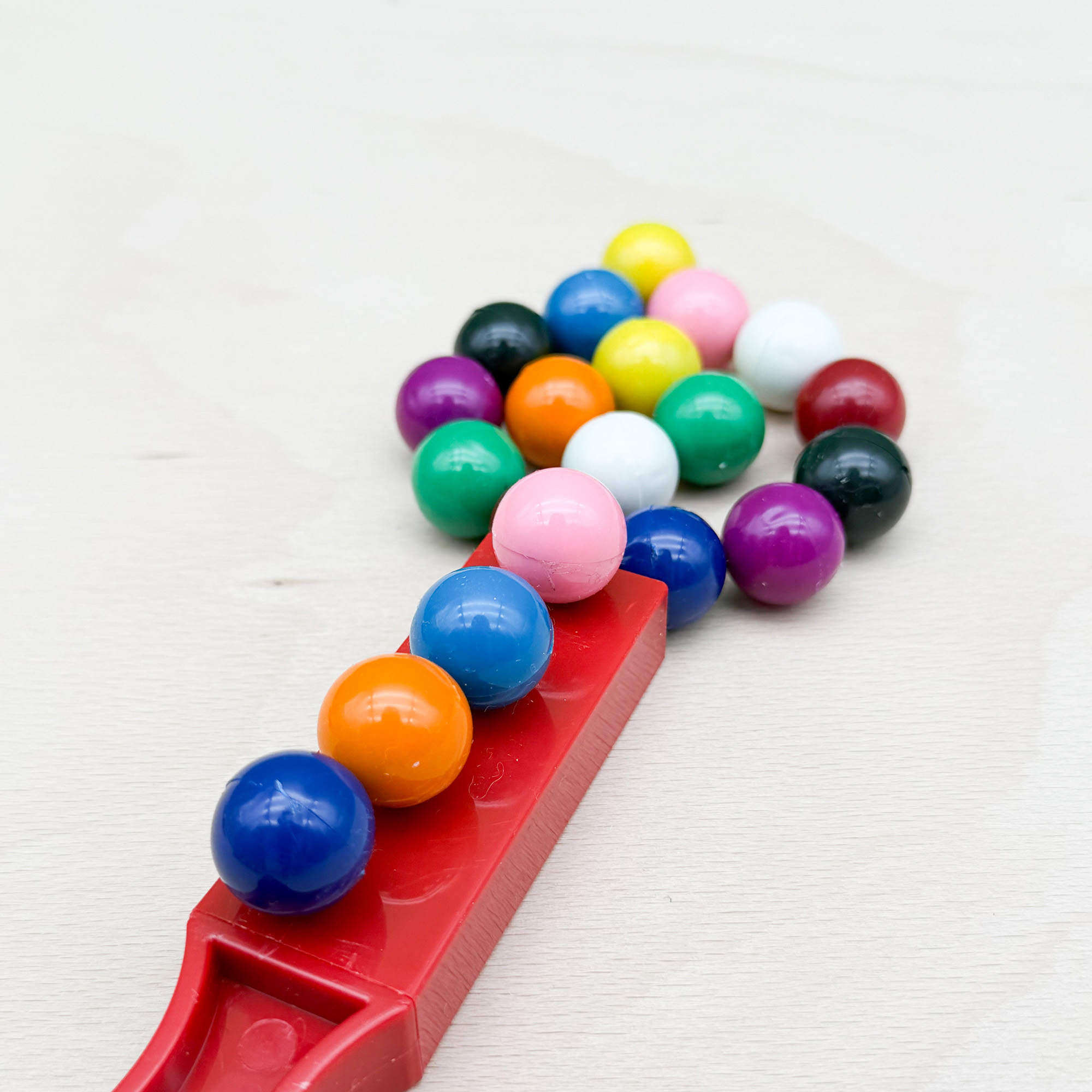 Magnetstab Set mit 20 Murmeln