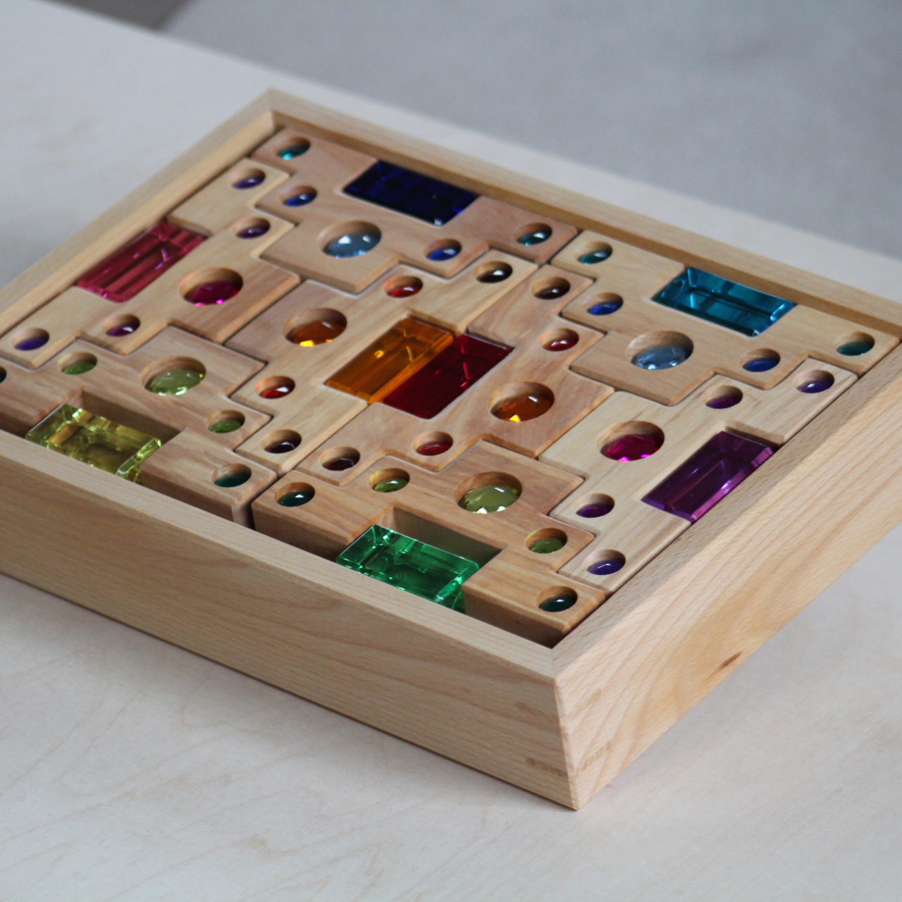 Farbtreppen mit Lichtbauquadern