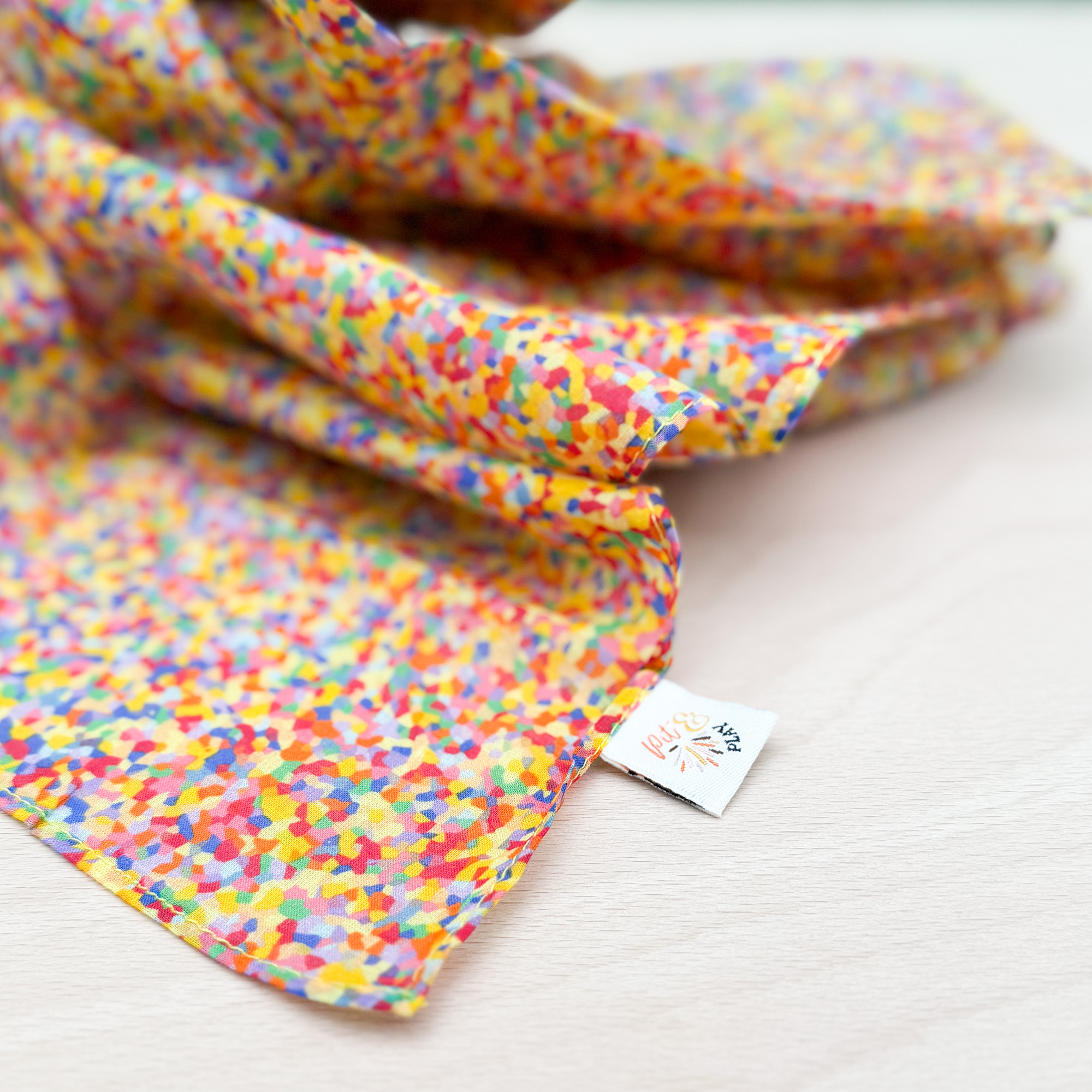 Spieltuch Super Confetti 75 x 75 cm