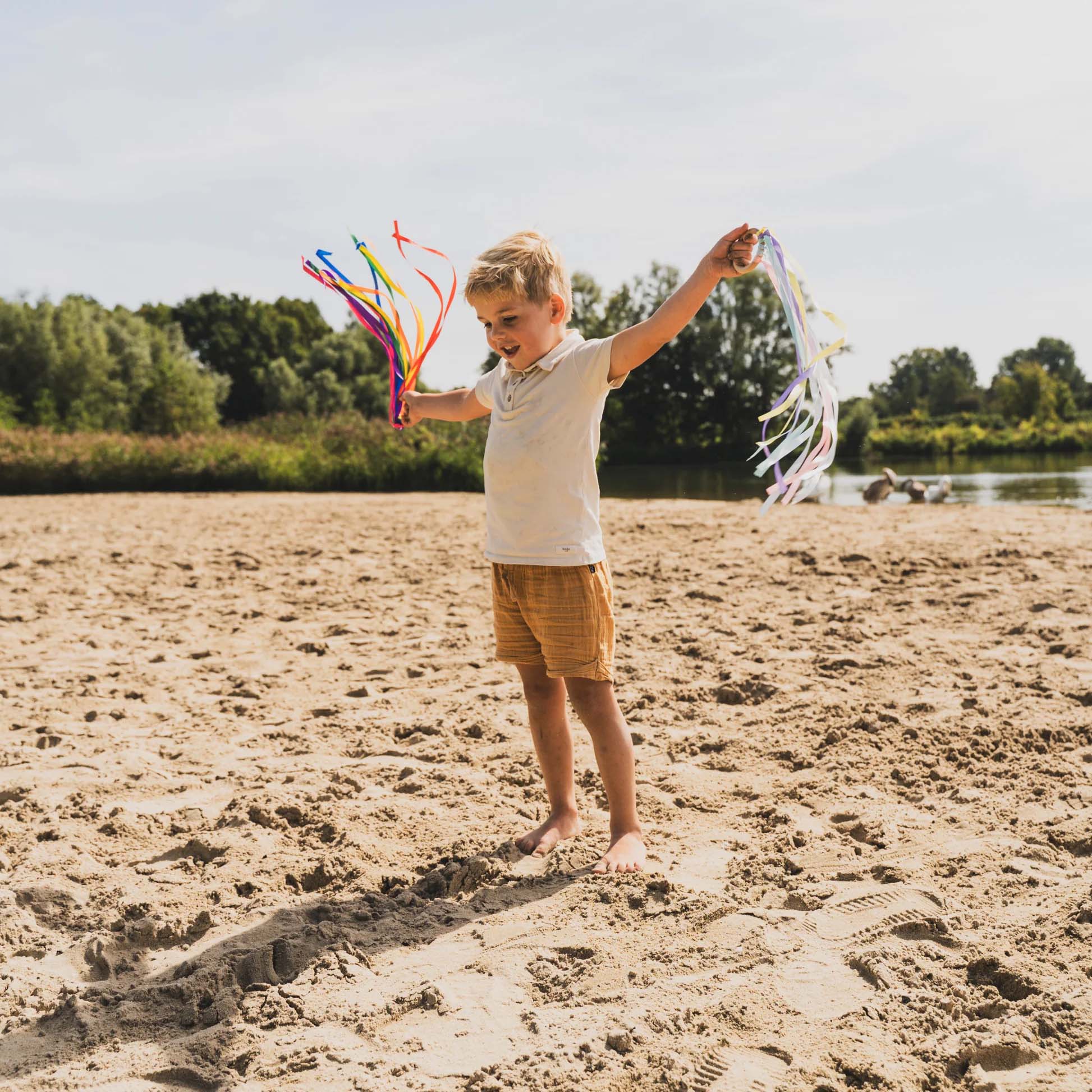 Bewegungsring mit Bändern Pastell
