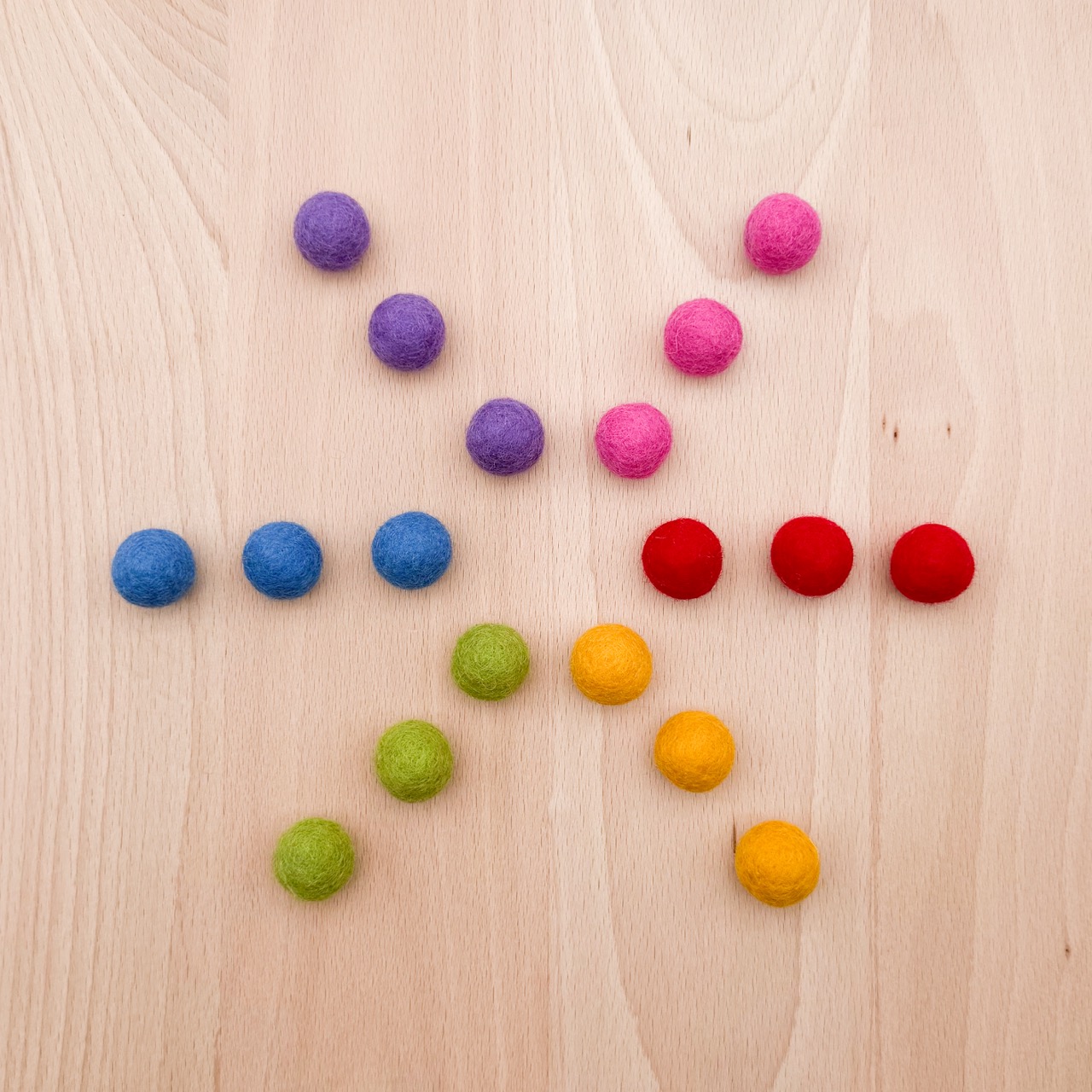 Filzkugeln Regenbogen Klein Einzelstück