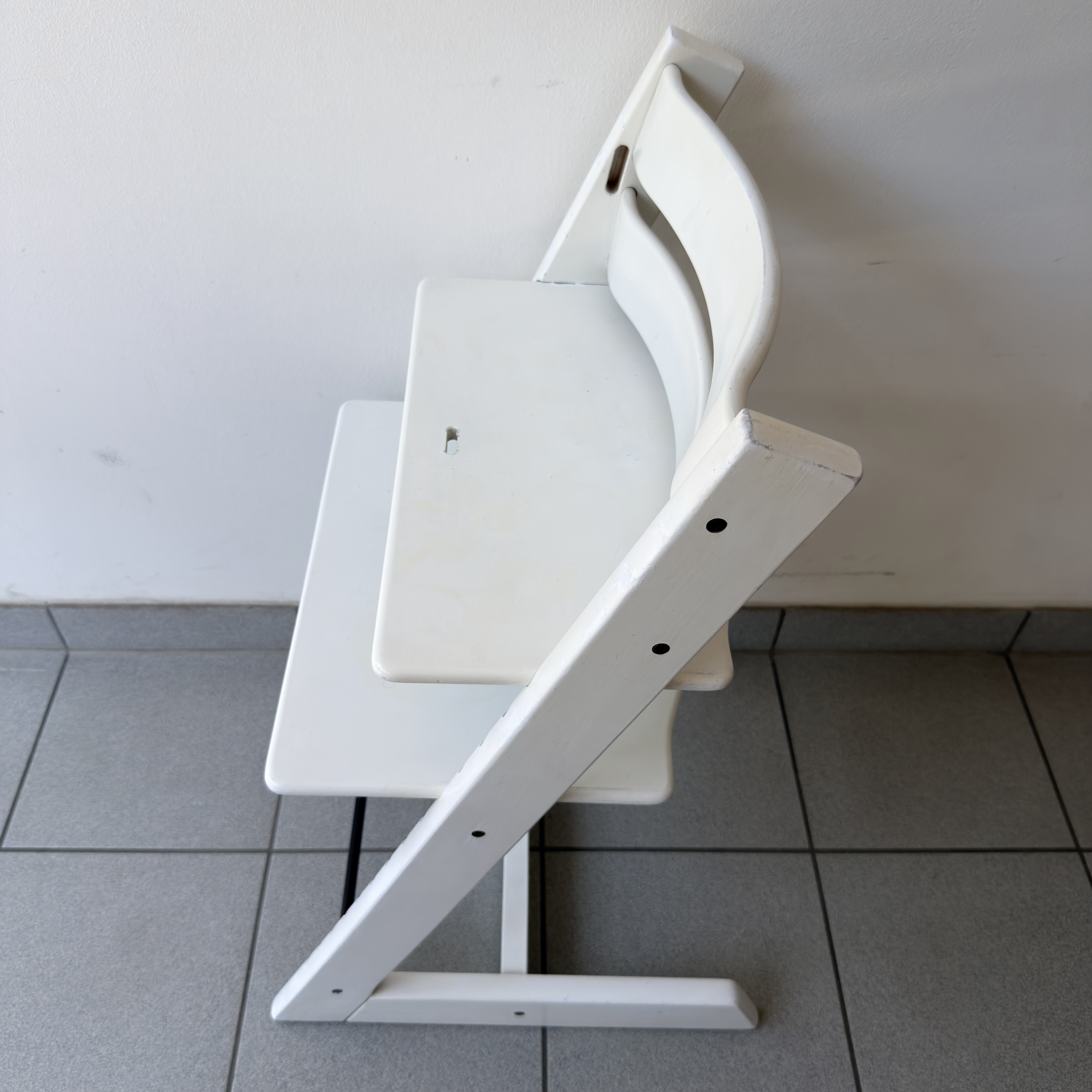 Hochstuhl Weiß, Generation 1, Akzeptabel