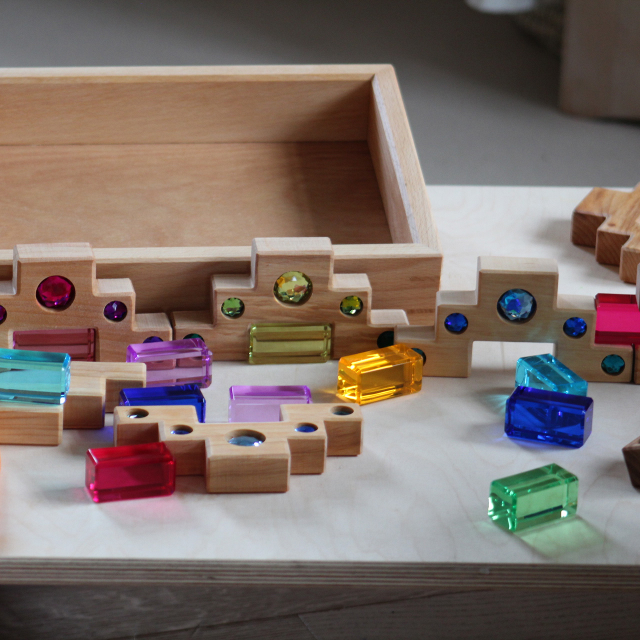 Farbtreppen mit Lichtbauquadern