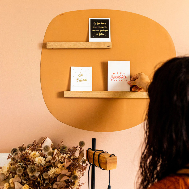 Magnetisches Wandregal aus Holz Magnetisches Wandregal aus Holz