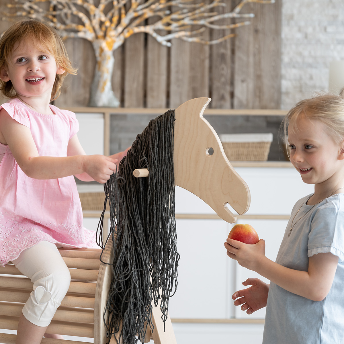 Holzpferd-Aufsatz für JOWE Kletterdreieck Holzpferd-Aufsatz für JOWE Kletterdreieck