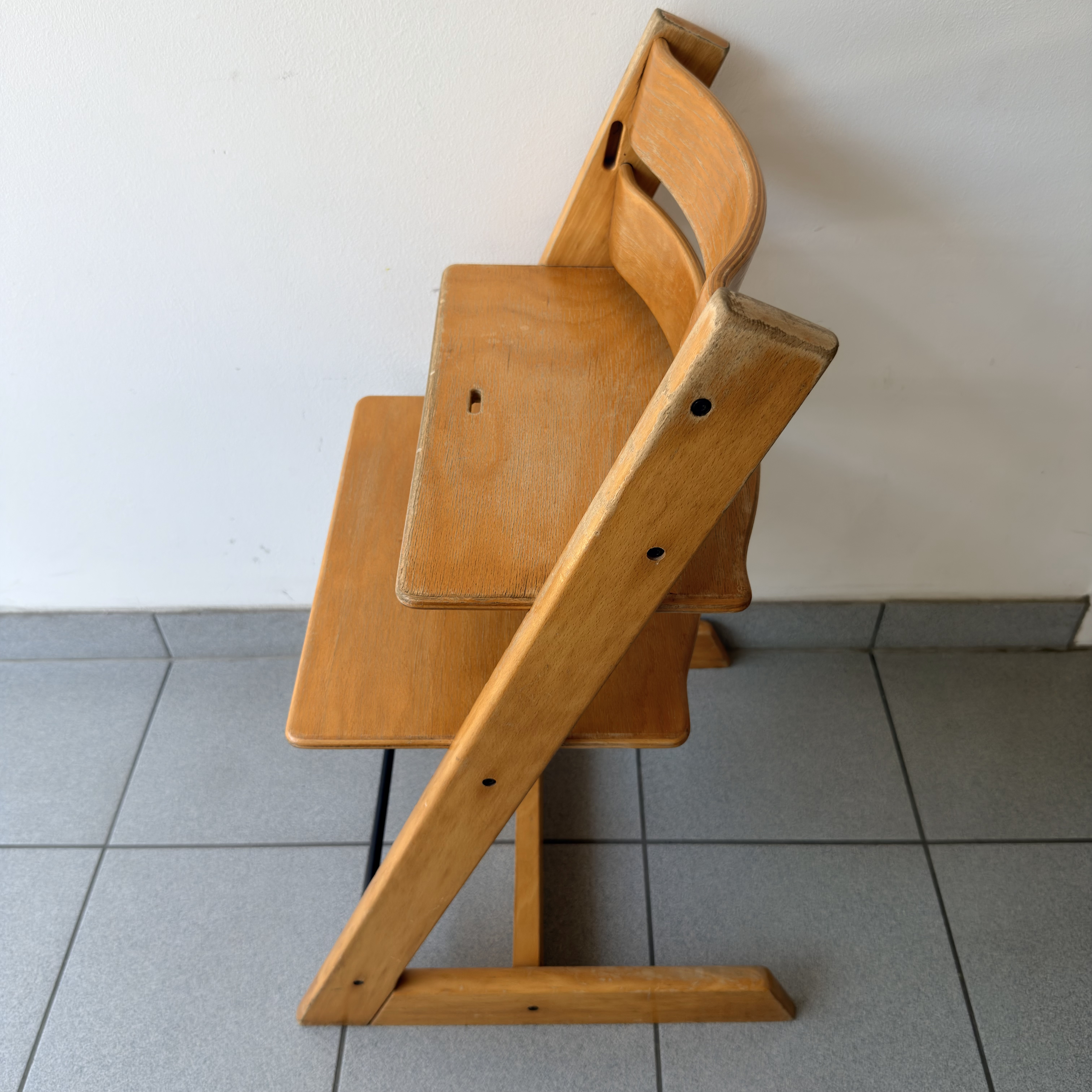 Hochstuhl Natur, Generation 1, Akzeptabel, ohne Blättchen