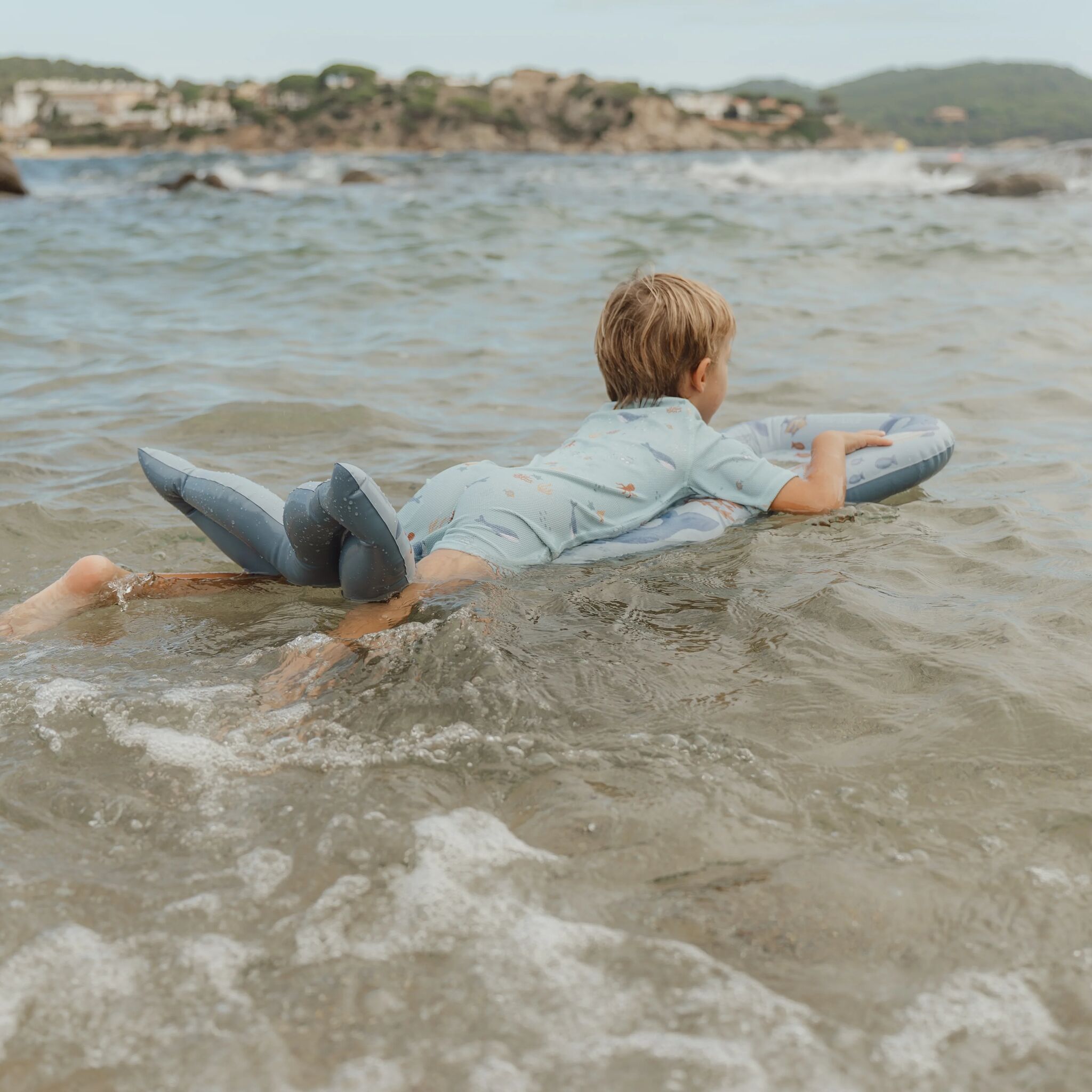 Luftmatratze mit Flosse Ocean World