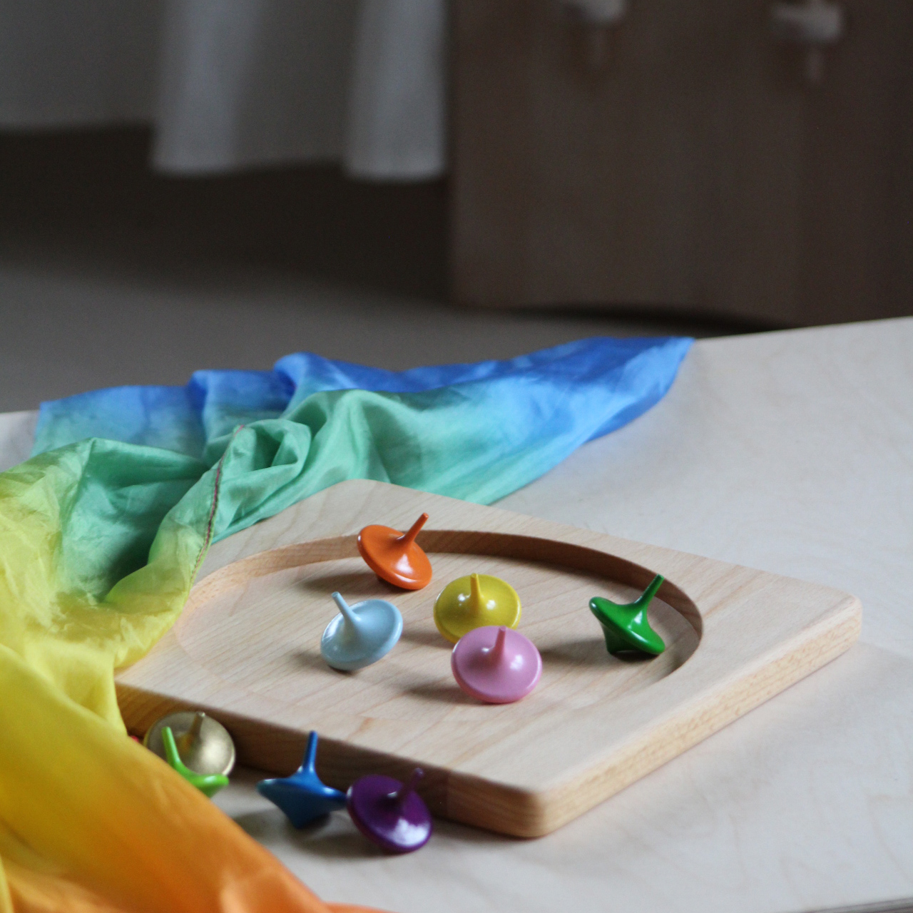 Kreiselbrett und Kreisel