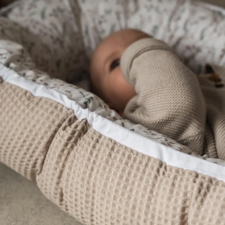 Babynest Floral Sand