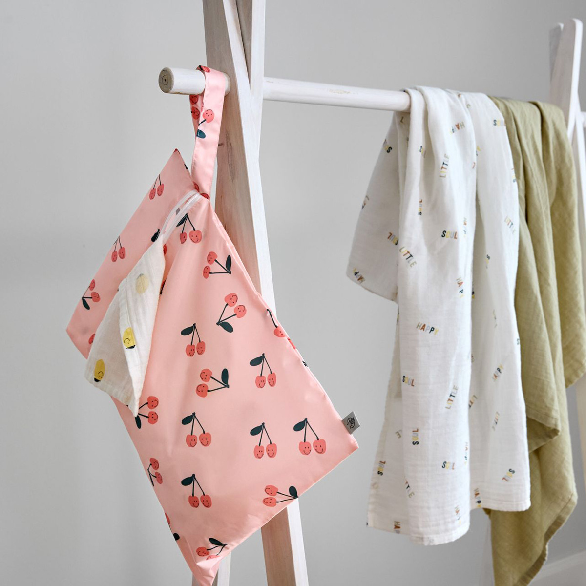 Nasstaschen Set Happy Fruits Cherry Nasstaschen Set Happy Fruits Cherry